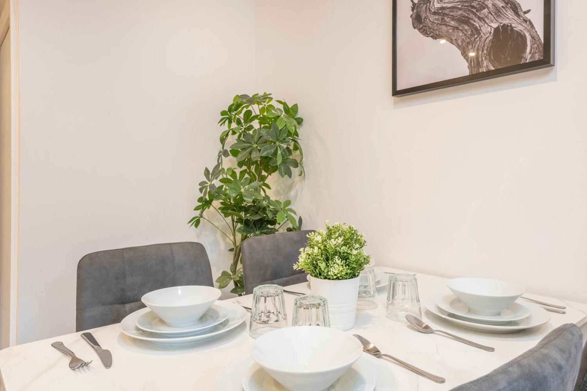 The Perfect Stay London, Home With 2 Bedrooms 1 Bath - Battersea, Vauxhall And Nine Elms Dış mekan fotoğraf