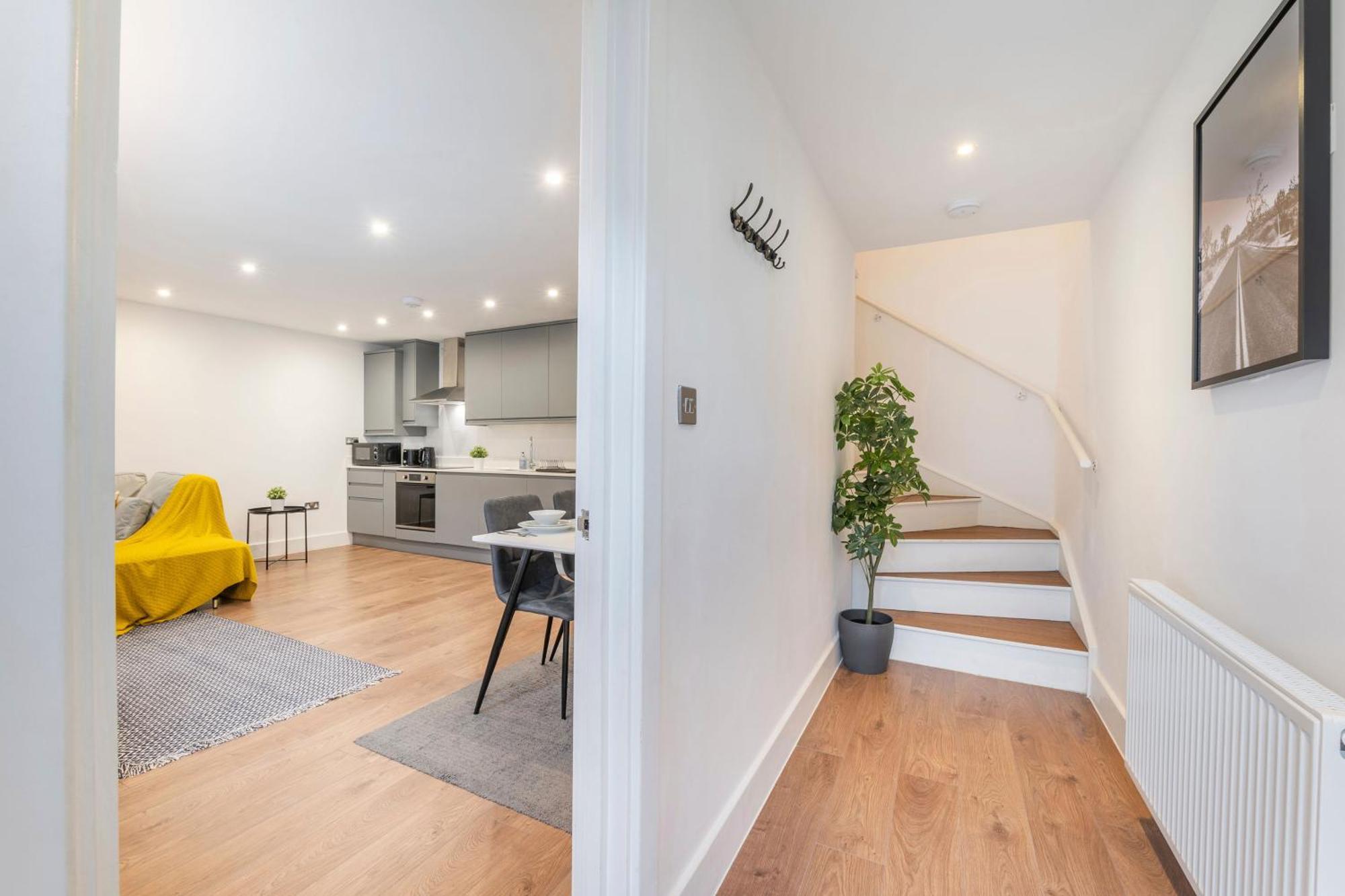 The Perfect Stay London, Home With 2 Bedrooms 1 Bath - Battersea, Vauxhall And Nine Elms Dış mekan fotoğraf